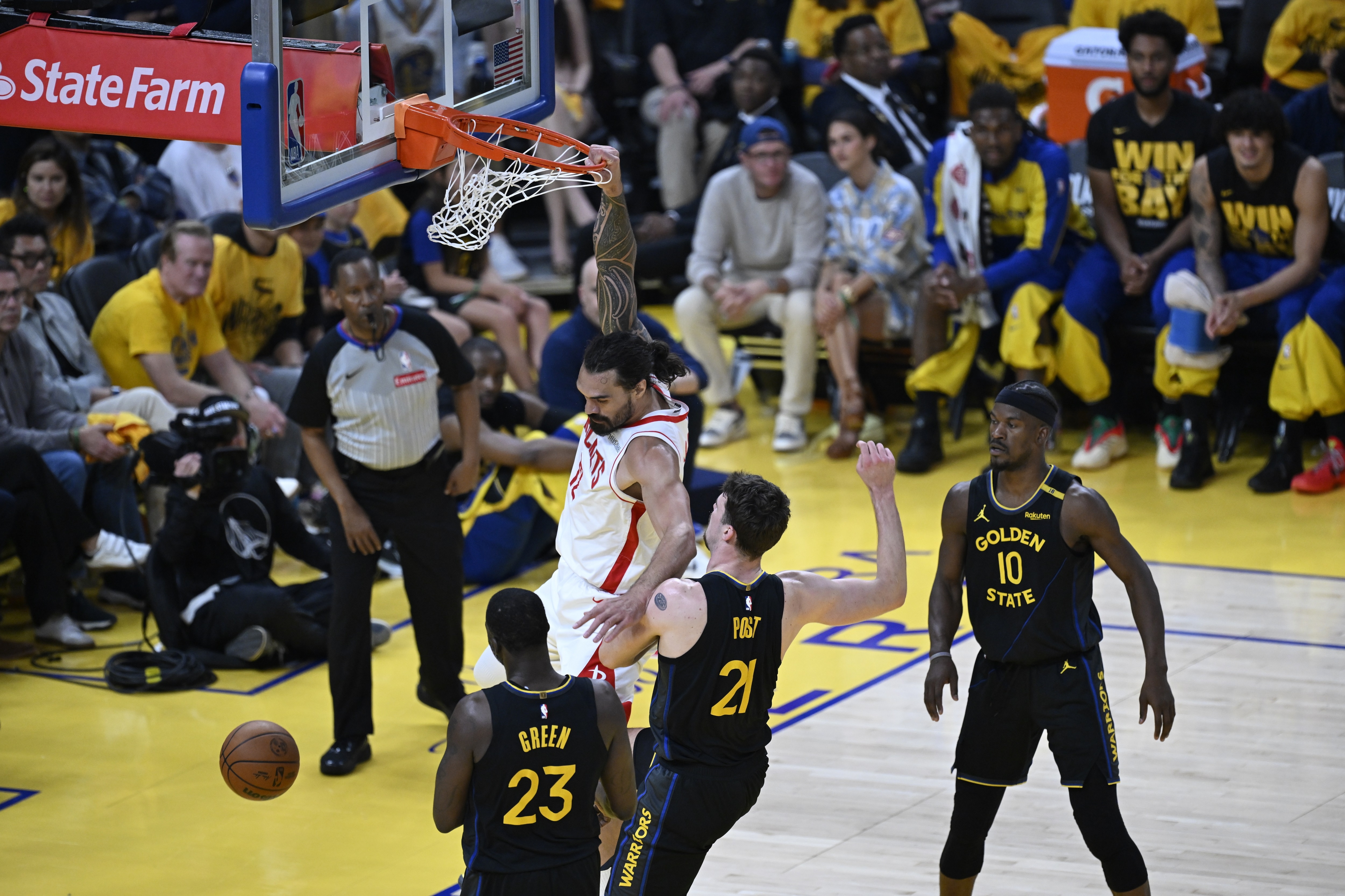 包含赛地聚焦：NBA季后赛赛后热度飙升，阿森纳绝杀压哨，底气十足，控场能力受关注的词条-jiuyou游戏中心